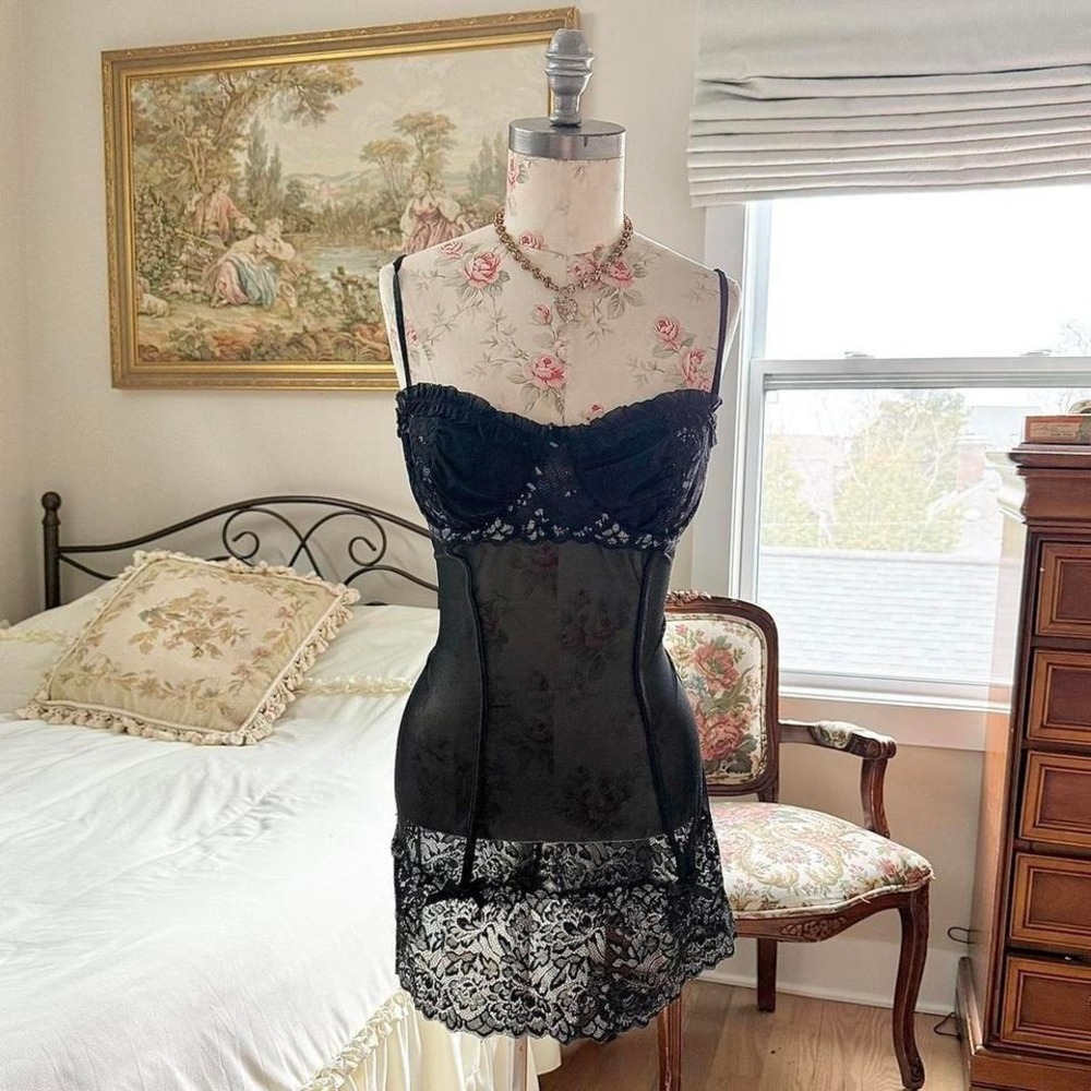 black lace slip dress  Y2K black lace mini dress size medium
